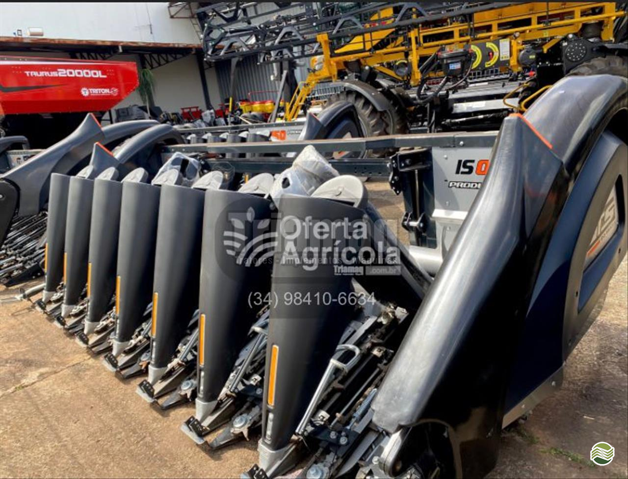 PLATAFORMA COLHEITADEIRA GTS PRODUTTIVA 0850 Triamaq Tratores UBERLANDIA MINAS GERAIS MG